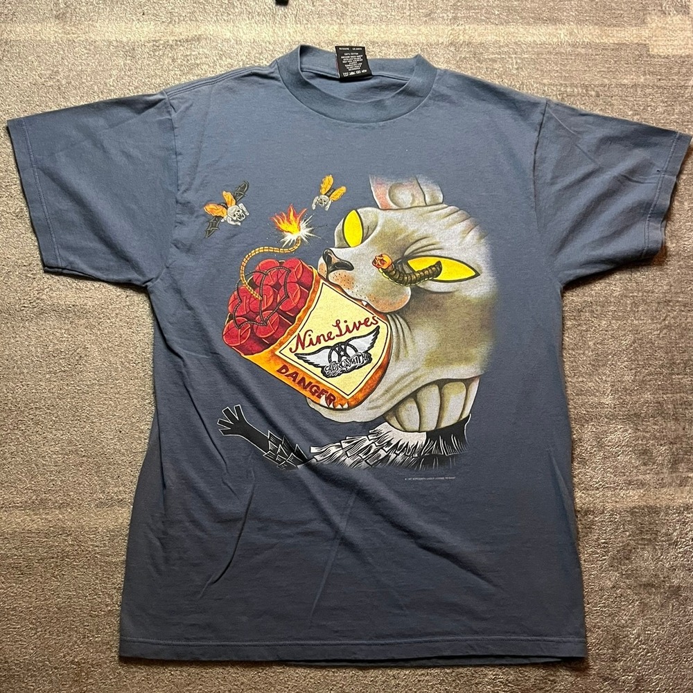 Vintage 1997 Aerosmith Nine Lives World Tour Shirt Giant Tultex Large Band Tee